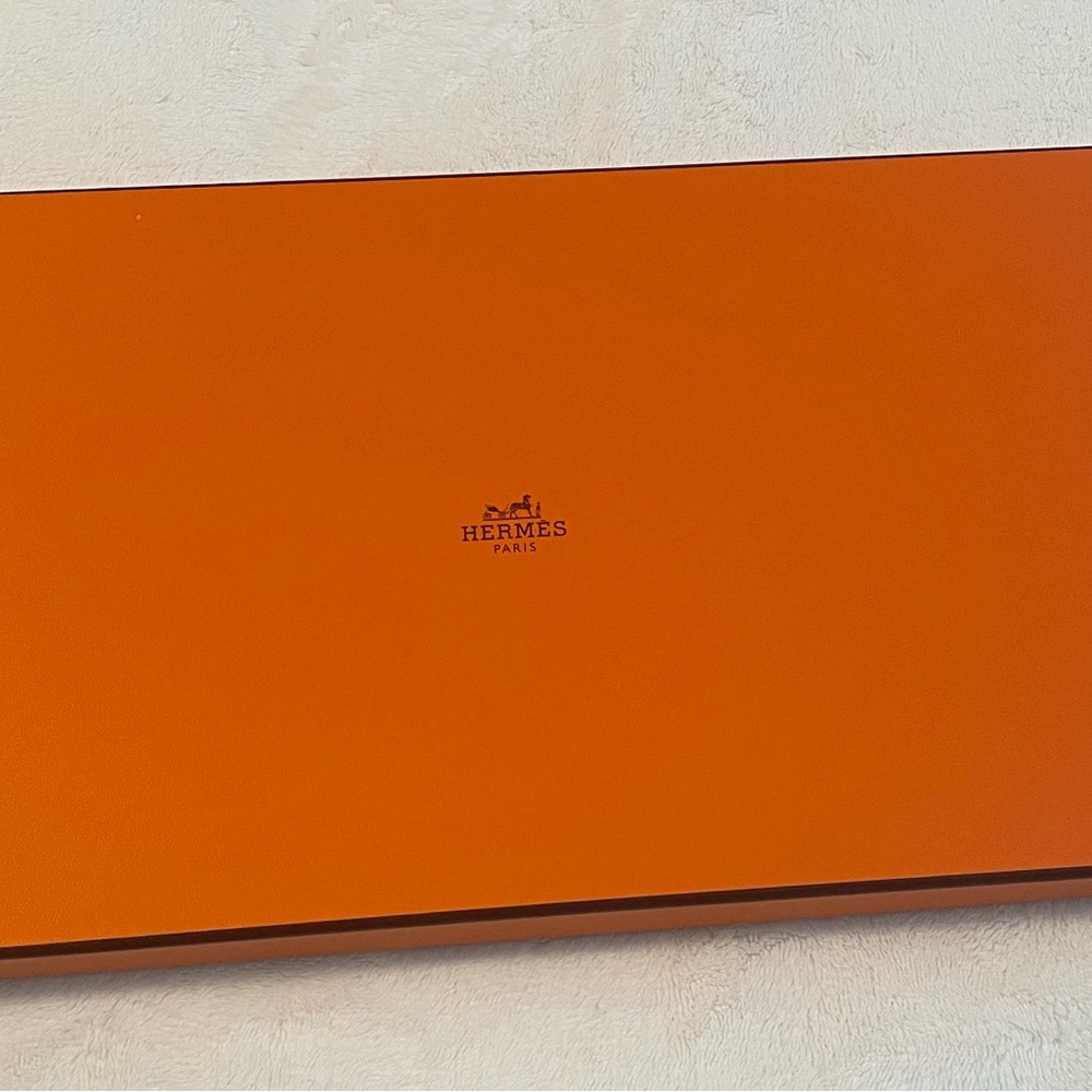Hermès Vibrant Orange scarf EMPTY BOX